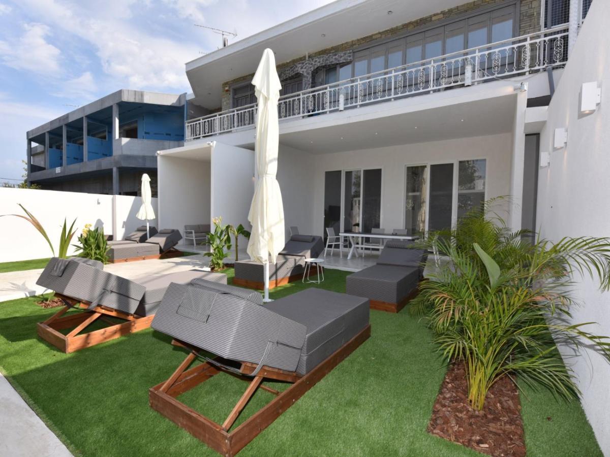 4 Elements Seaside Luxury Suites By Rentalspro Services Nea Moudania Halkidiki Extérieur photo