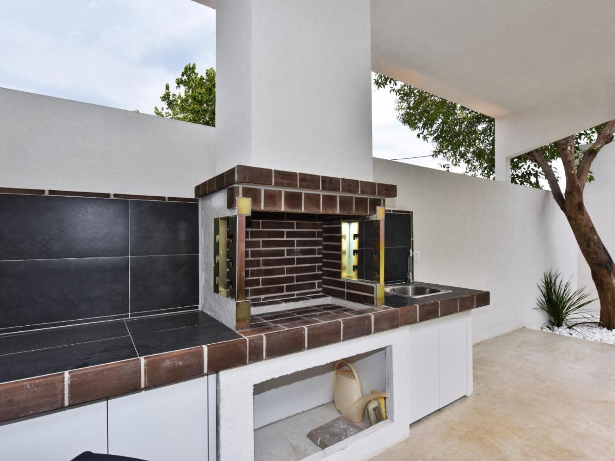 4 Elements Seaside Luxury Suites By Rentalspro Services Nea Moudania Halkidiki Extérieur photo
